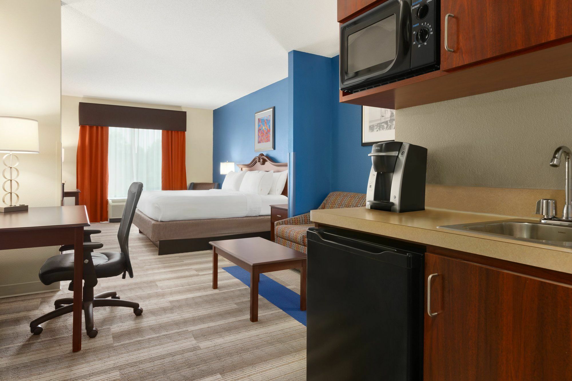 Holiday Inn Express & Suites Florence By Ihg Экстерьер фото